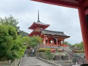 清水寺の山門・神門