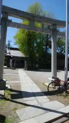 柳原稲荷神社の鳥居