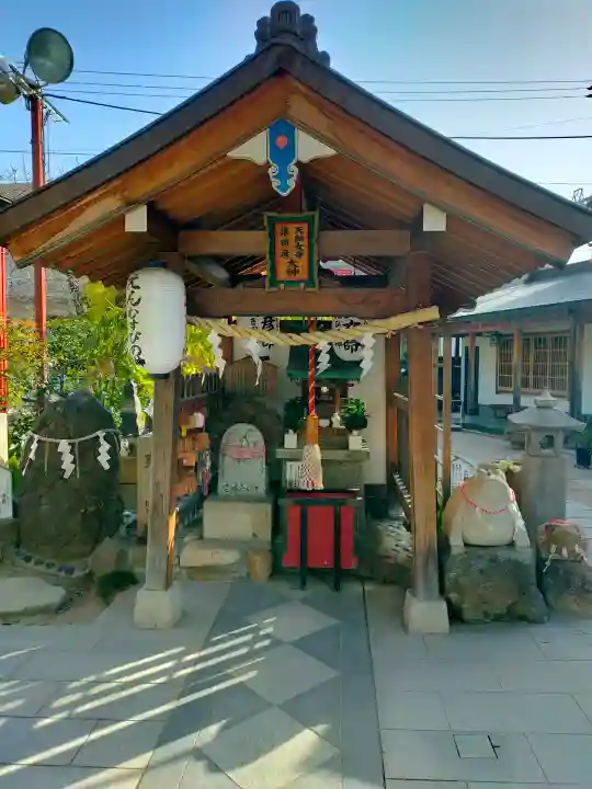 尼崎えびす神社の{uncategorized: "未分類", other: "その他", undefined: "問題あり", building: "その他建物", grave: "お墓", sacred_gate: "鳥居", guardian: "狛犬", statue: "像", buddha: "仏像", history: "歴史", nature: "自然", garden: "庭園", animal: "動物", pagoda: "塔", temizu: "手水舎", mountain_gate: "山門・神門", sanctuary: "本殿・本堂", subordinate: "末社・摂社", art: "芸術", scenery: "景色", jizo: "地蔵", ema: "絵馬", goshuin: "御朱印", omikuji: "おみくじ", items: "授与品その他", amulet: "お守り", goshuincho: "御朱印帳", eats: "食事", festival: "お祭り", votive_dance: "神楽", shichigosan: "七五三参", wedding: "結婚式", experience: "体験その他", initially: "初詣", around: "周辺", anti_infection: "感染症対策"}