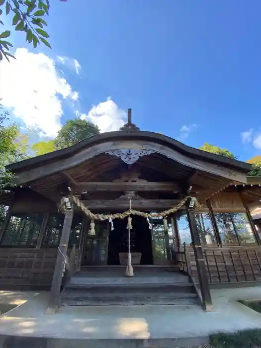 稲荷神社の本殿