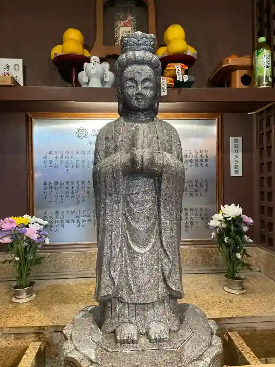 摩利支天 徳大寺の{uncategorized: "未分類", other: "その他", undefined: "問題あり", building: "その他建物", grave: "お墓", sacred_gate: "鳥居", guardian: "狛犬", statue: "像", buddha: "仏像", history: "歴史", nature: "自然", garden: "庭園", animal: "動物", pagoda: "塔", temizu: "手水舎", mountain_gate: "山門・神門", sanctuary: "本殿・本堂", subordinate: "末社・摂社", art: "芸術", scenery: "景色", jizo: "地蔵", ema: "絵馬", goshuin: "御朱印", omikuji: "おみくじ", items: "授与品その他", amulet: "お守り", goshuincho: "御朱印帳", eats: "食事", festival: "お祭り", votive_dance: "神楽", shichigosan: "七五三参", wedding: "結婚式", experience: "体験その他", initially: "初詣", around: "周辺", anti_infection: "感染症対策"}