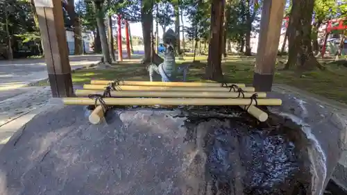 布智神社（本甲）の手水舎