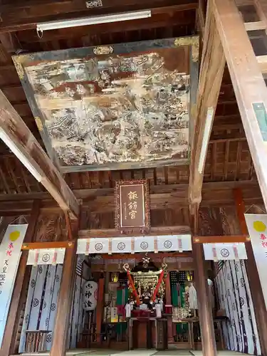 諏訪神社の本殿