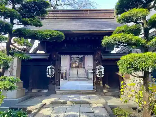常圓寺の{uncategorized: "未分類", other: "その他", undefined: "問題あり", building: "その他建物", grave: "お墓", sacred_gate: "鳥居", guardian: "狛犬", statue: "像", buddha: "仏像", history: "歴史", nature: "自然", garden: "庭園", animal: "動物", pagoda: "塔", temizu: "手水舎", mountain_gate: "山門・神門", sanctuary: "本殿・本堂", subordinate: "末社・摂社", art: "芸術", scenery: "景色", jizo: "地蔵", ema: "絵馬", goshuin: "御朱印", omikuji: "おみくじ", items: "授与品その他", amulet: "お守り", goshuincho: "御朱印帳", eats: "食事", festival: "お祭り", votive_dance: "神楽", shichigosan: "七五三参", wedding: "結婚式", experience: "体験その他", initially: "初詣", around: "周辺", anti_infection: "感染症対策"}