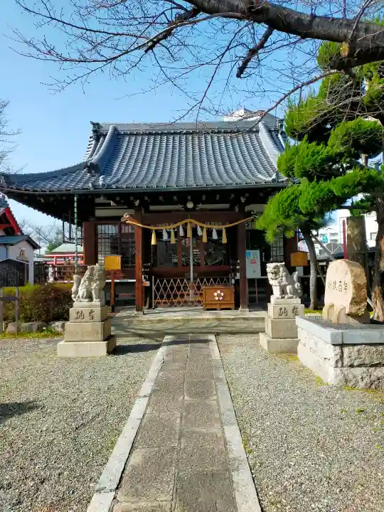 櫻井神社の{uncategorized: "未分類", other: "その他", undefined: "問題あり", building: "その他建物", grave: "お墓", sacred_gate: "鳥居", guardian: "狛犬", statue: "像", buddha: "仏像", history: "歴史", nature: "自然", garden: "庭園", animal: "動物", pagoda: "塔", temizu: "手水舎", mountain_gate: "山門・神門", sanctuary: "本殿・本堂", subordinate: "末社・摂社", art: "芸術", scenery: "景色", jizo: "地蔵", ema: "絵馬", goshuin: "御朱印", omikuji: "おみくじ", items: "授与品その他", amulet: "お守り", goshuincho: "御朱印帳", eats: "食事", festival: "お祭り", votive_dance: "神楽", shichigosan: "七五三参", wedding: "結婚式", experience: "体験その他", initially: "初詣", around: "周辺", anti_infection: "感染症対策"}