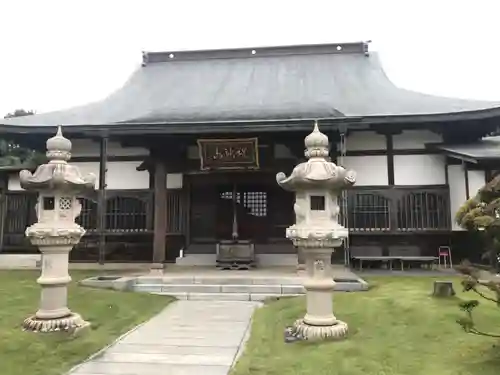 法岩院の本殿・本堂