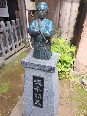 聖福寺の像