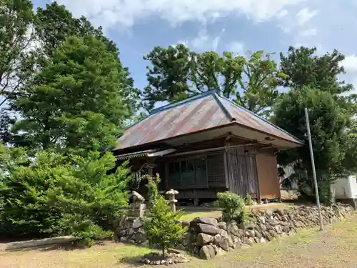 諏訪神社の本殿・本堂