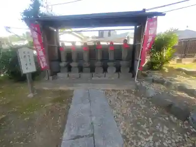 勝國寺の{uncategorized: "未分類", other: "その他", undefined: "問題あり", building: "その他建物", grave: "お墓", sacred_gate: "鳥居", guardian: "狛犬", statue: "像", buddha: "仏像", history: "歴史", nature: "自然", garden: "庭園", animal: "動物", pagoda: "塔", temizu: "手水舎", mountain_gate: "山門・神門", sanctuary: "本殿・本堂", subordinate: "末社・摂社", art: "芸術", scenery: "景色", jizo: "地蔵", ema: "絵馬", goshuin: "御朱印", omikuji: "おみくじ", items: "授与品その他", amulet: "お守り", goshuincho: "御朱印帳", eats: "食事", festival: "お祭り", votive_dance: "神楽", shichigosan: "七五三参", wedding: "結婚式", experience: "体験その他", initially: "初詣", around: "周辺", anti_infection: "感染症対策"}