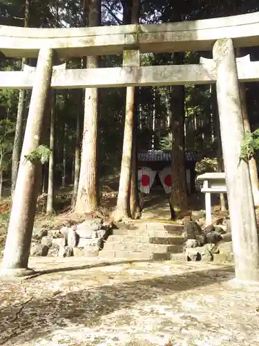 寺尾神社の鳥居