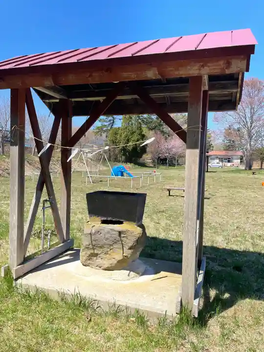 沼尻白旗神社の手水舎