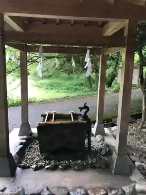 金持神社の手水舎