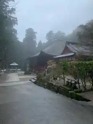 金剛證寺の{uncategorized: "未分類", other: "その他", undefined: "問題あり", building: "その他建物", grave: "お墓", sacred_gate: "鳥居", guardian: "狛犬", statue: "像", buddha: "仏像", history: "歴史", nature: "自然", garden: "庭園", animal: "動物", pagoda: "塔", temizu: "手水舎", mountain_gate: "山門・神門", sanctuary: "本殿・本堂", subordinate: "末社・摂社", art: "芸術", scenery: "景色", jizo: "地蔵", ema: "絵馬", goshuin: "御朱印", omikuji: "おみくじ", items: "授与品その他", amulet: "お守り", goshuincho: "御朱印帳", eats: "食事", festival: "お祭り", votive_dance: "神楽", shichigosan: "七五三参", wedding: "結婚式", experience: "体験その他", initially: "初詣", around: "周辺", anti_infection: "感染症対策"}