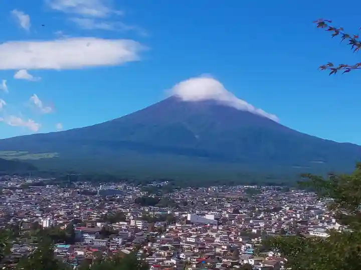 新倉富士浅間神社の景色