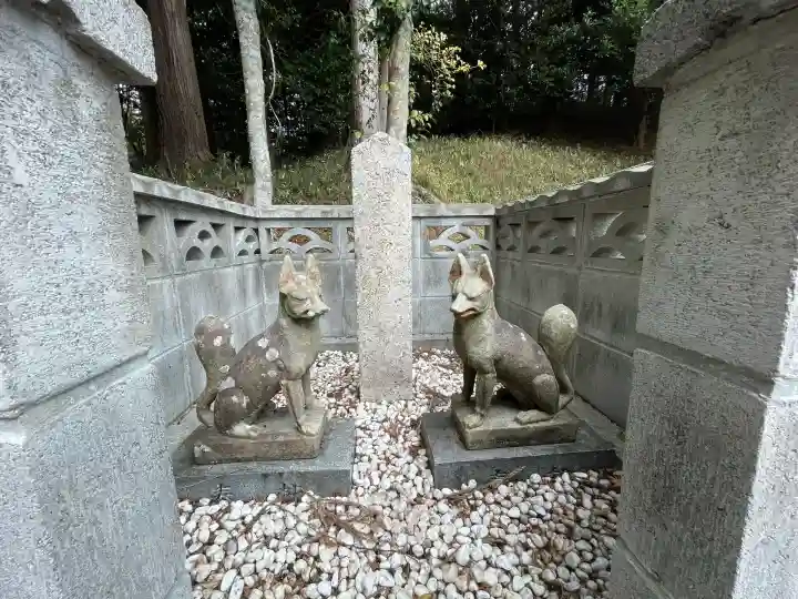 八坂神社の{uncategorized: "未分類", other: "その他", undefined: "問題あり", building: "その他建物", grave: "お墓", sacred_gate: "鳥居", guardian: "狛犬", statue: "像", buddha: "仏像", history: "歴史", nature: "自然", garden: "庭園", animal: "動物", pagoda: "塔", temizu: "手水舎", mountain_gate: "山門・神門", sanctuary: "本殿・本堂", subordinate: "末社・摂社", art: "芸術", scenery: "景色", jizo: "地蔵", ema: "絵馬", goshuin: "御朱印", omikuji: "おみくじ", items: "授与品その他", amulet: "お守り", goshuincho: "御朱印帳", eats: "食事", festival: "お祭り", votive_dance: "神楽", shichigosan: "七五三参", wedding: "結婚式", experience: "体験その他", initially: "初詣", around: "周辺", anti_infection: "感染症対策"}