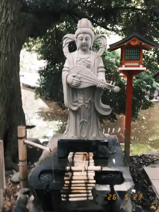 平塚八幡宮の{uncategorized: "未分類", other: "その他", undefined: "問題あり", building: "その他建物", grave: "お墓", sacred_gate: "鳥居", guardian: "狛犬", statue: "像", buddha: "仏像", history: "歴史", nature: "自然", garden: "庭園", animal: "動物", pagoda: "塔", temizu: "手水舎", mountain_gate: "山門・神門", sanctuary: "本殿・本堂", subordinate: "末社・摂社", art: "芸術", scenery: "景色", jizo: "地蔵", ema: "絵馬", goshuin: "御朱印", omikuji: "おみくじ", items: "授与品その他", amulet: "お守り", goshuincho: "御朱印帳", eats: "食事", festival: "お祭り", votive_dance: "神楽", shichigosan: "七五三参", wedding: "結婚式", experience: "体験その他", initially: "初詣", around: "周辺", anti_infection: "感染症対策"}