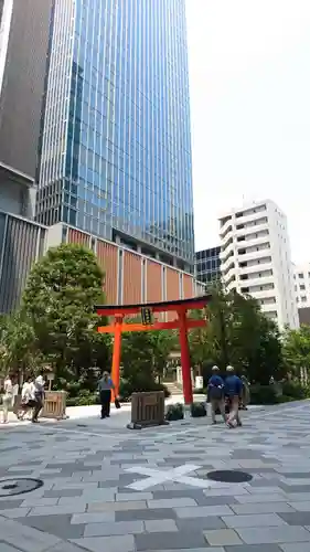 福徳神社（芽吹稲荷）の鳥居