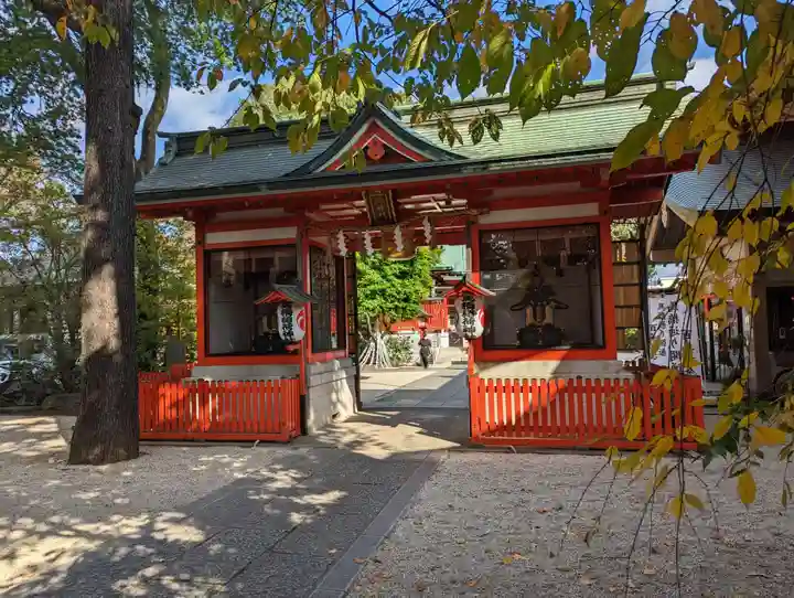 馬橋稲荷神社の山門・神門