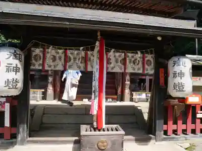 平岡八幡宮の本殿・本堂