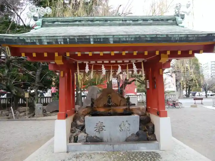 浅草神社の手水舎
