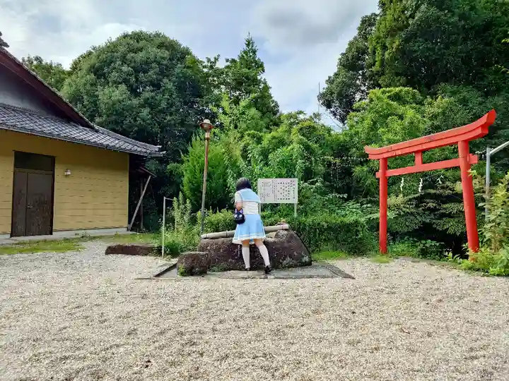 曽野稲荷神社の手水舎