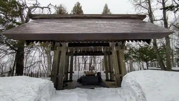 上川神社の手水舎