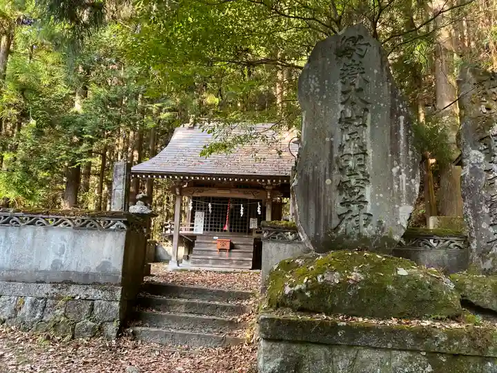 甲斐駒ヶ岳神社の本殿・本堂