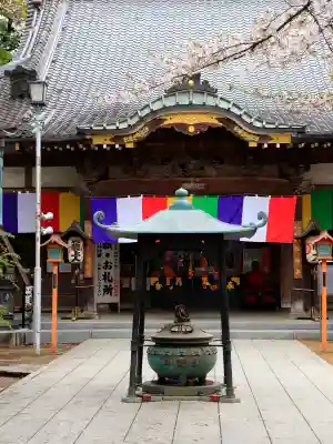 蓮馨寺の{uncategorized: "未分類", other: "その他", undefined: "問題あり", building: "その他建物", grave: "お墓", sacred_gate: "鳥居", guardian: "狛犬", statue: "像", buddha: "仏像", history: "歴史", nature: "自然", garden: "庭園", animal: "動物", pagoda: "塔", temizu: "手水舎", mountain_gate: "山門・神門", sanctuary: "本殿・本堂", subordinate: "末社・摂社", art: "芸術", scenery: "景色", jizo: "地蔵", ema: "絵馬", goshuin: "御朱印", omikuji: "おみくじ", items: "授与品その他", amulet: "お守り", goshuincho: "御朱印帳", eats: "食事", festival: "お祭り", votive_dance: "神楽", shichigosan: "七五三参", wedding: "結婚式", experience: "体験その他", initially: "初詣", around: "周辺", anti_infection: "感染症対策"}