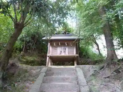 敢國神社の末社・摂社