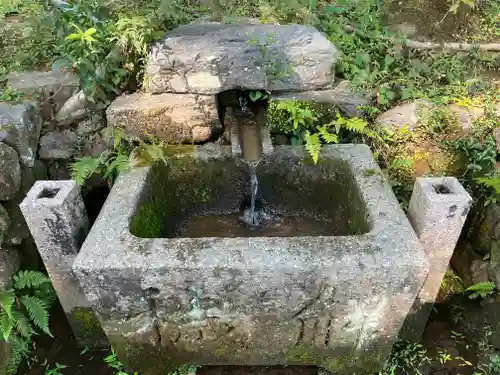 月読神社（松尾大社摂社）の手水舎