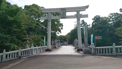 冠纓神社の鳥居