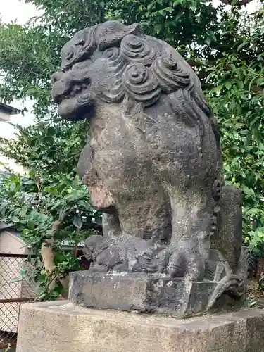 石川町諏訪神社の狛犬