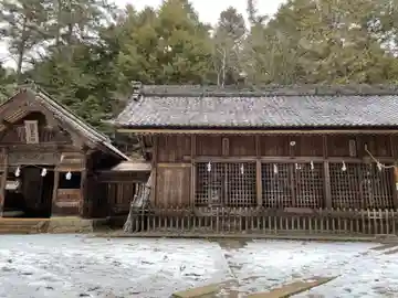 麻績神社の本殿・本堂