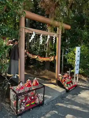 伊奴寝子社の{uncategorized: "未分類", other: "その他", undefined: "問題あり", building: "その他建物", grave: "お墓", sacred_gate: "鳥居", guardian: "狛犬", statue: "像", buddha: "仏像", history: "歴史", nature: "自然", garden: "庭園", animal: "動物", pagoda: "塔", temizu: "手水舎", mountain_gate: "山門・神門", sanctuary: "本殿・本堂", subordinate: "末社・摂社", art: "芸術", scenery: "景色", jizo: "地蔵", ema: "絵馬", goshuin: "御朱印", omikuji: "おみくじ", items: "授与品その他", amulet: "お守り", goshuincho: "御朱印帳", eats: "食事", festival: "お祭り", votive_dance: "神楽", shichigosan: "七五三参", wedding: "結婚式", experience: "体験その他", initially: "初詣", around: "周辺", anti_infection: "感染症対策"}