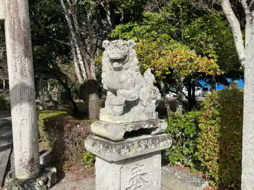 御薗神社の{uncategorized: "未分類", other: "その他", undefined: "問題あり", building: "その他建物", grave: "お墓", sacred_gate: "鳥居", guardian: "狛犬", statue: "像", buddha: "仏像", history: "歴史", nature: "自然", garden: "庭園", animal: "動物", pagoda: "塔", temizu: "手水舎", mountain_gate: "山門・神門", sanctuary: "本殿・本堂", subordinate: "末社・摂社", art: "芸術", scenery: "景色", jizo: "地蔵", ema: "絵馬", goshuin: "御朱印", omikuji: "おみくじ", items: "授与品その他", amulet: "お守り", goshuincho: "御朱印帳", eats: "食事", festival: "お祭り", votive_dance: "神楽", shichigosan: "七五三参", wedding: "結婚式", experience: "体験その他", initially: "初詣", around: "周辺", anti_infection: "感染症対策"}