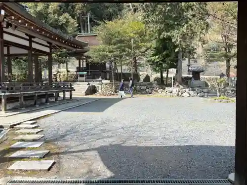月読神社（松尾大社摂社）の{uncategorized: "未分類", other: "その他", undefined: "問題あり", building: "その他建物", grave: "お墓", sacred_gate: "鳥居", guardian: "狛犬", statue: "像", buddha: "仏像", history: "歴史", nature: "自然", garden: "庭園", animal: "動物", pagoda: "塔", temizu: "手水舎", mountain_gate: "山門・神門", sanctuary: "本殿・本堂", subordinate: "末社・摂社", art: "芸術", scenery: "景色", jizo: "地蔵", ema: "絵馬", goshuin: "御朱印", omikuji: "おみくじ", items: "授与品その他", amulet: "お守り", goshuincho: "御朱印帳", eats: "食事", festival: "お祭り", votive_dance: "神楽", shichigosan: "七五三参", wedding: "結婚式", experience: "体験その他", initially: "初詣", around: "周辺", anti_infection: "感染症対策"}
