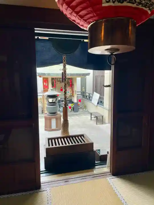 大観音寺の{uncategorized: "未分類", other: "その他", undefined: "問題あり", building: "その他建物", grave: "お墓", sacred_gate: "鳥居", guardian: "狛犬", statue: "像", buddha: "仏像", history: "歴史", nature: "自然", garden: "庭園", animal: "動物", pagoda: "塔", temizu: "手水舎", mountain_gate: "山門・神門", sanctuary: "本殿・本堂", subordinate: "末社・摂社", art: "芸術", scenery: "景色", jizo: "地蔵", ema: "絵馬", goshuin: "御朱印", omikuji: "おみくじ", items: "授与品その他", amulet: "お守り", goshuincho: "御朱印帳", eats: "食事", festival: "お祭り", votive_dance: "神楽", shichigosan: "七五三参", wedding: "結婚式", experience: "体験その他", initially: "初詣", around: "周辺", anti_infection: "感染症対策"}