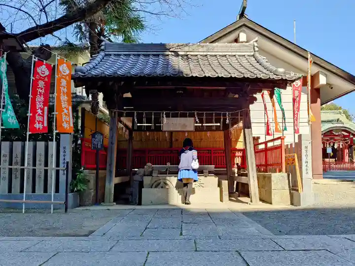 開口神社の手水舎