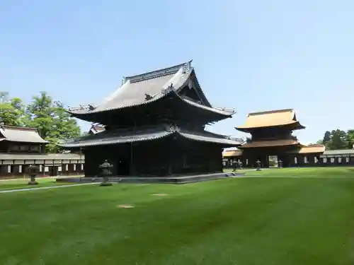 瑞龍寺の本殿・本堂