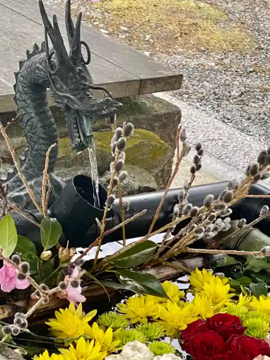 大鳥神社の手水舎