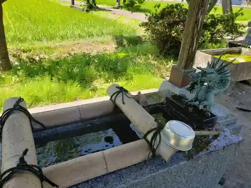 八幡神社の手水