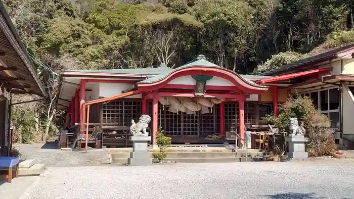 熊野神社の本殿