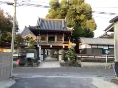 薬師山 林昌寺の山門