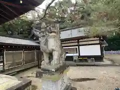 奈良縣護國神社の狛犬