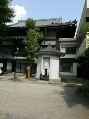 浄閑寺の本殿