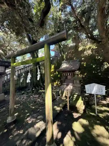 宇都宮二荒山神社の{uncategorized: "未分類", other: "その他", undefined: "問題あり", building: "その他建物", grave: "お墓", sacred_gate: "鳥居", guardian: "狛犬", statue: "像", buddha: "仏像", history: "歴史", nature: "自然", garden: "庭園", animal: "動物", pagoda: "塔", temizu: "手水舎", mountain_gate: "山門・神門", sanctuary: "本殿・本堂", subordinate: "末社・摂社", art: "芸術", scenery: "景色", jizo: "地蔵", ema: "絵馬", goshuin: "御朱印", omikuji: "おみくじ", items: "授与品その他", amulet: "お守り", goshuincho: "御朱印帳", eats: "食事", festival: "お祭り", votive_dance: "神楽", shichigosan: "七五三参", wedding: "結婚式", experience: "体験その他", initially: "初詣", around: "周辺", anti_infection: "感染症対策"}