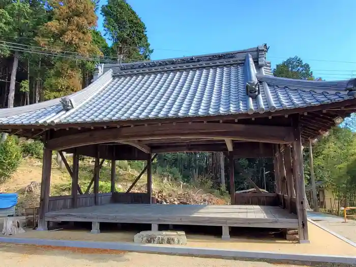 八幡神社の建物その他