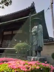 荘厳寺の像