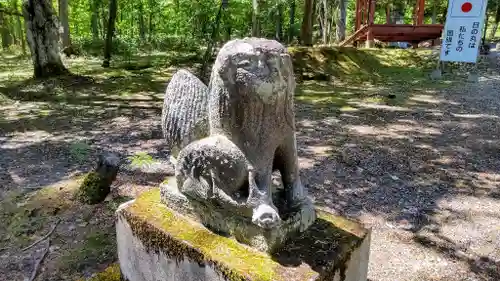 雨紛神社の狛犬