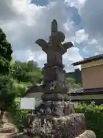 三佛堂の塔